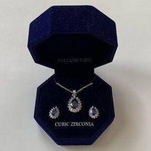 NEW Cubic Zirconia Jewelry Set.